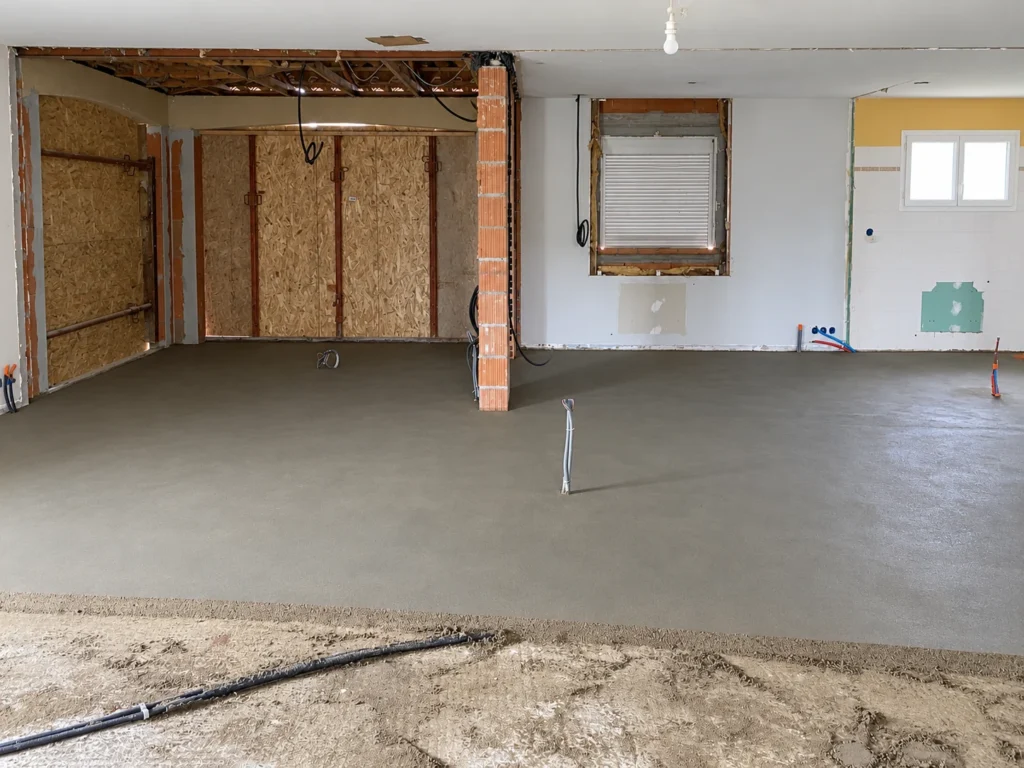 Réalisation de chapes en rénovation, du matériel aux supports préparés